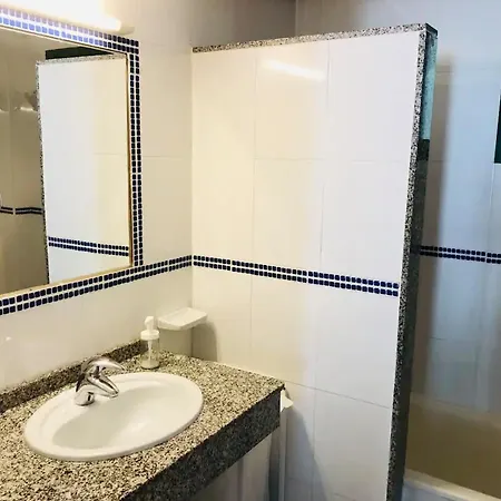 Florencia, With Pool & Wifi In Puerto del Carmen (Lanzarote)