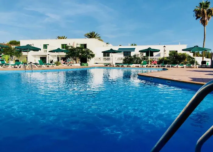 Florencia, With Pool & Wifi In Apartment Puerto del Carmen (Lanzarote)