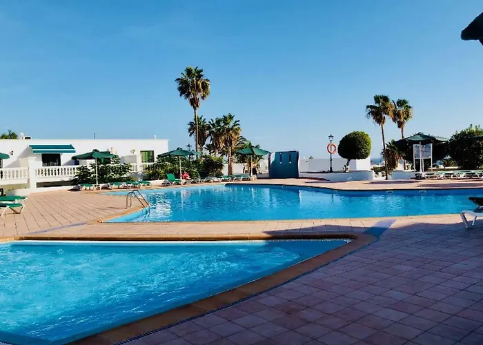 Апартаменти Florencia, With Pool & Wifi In *